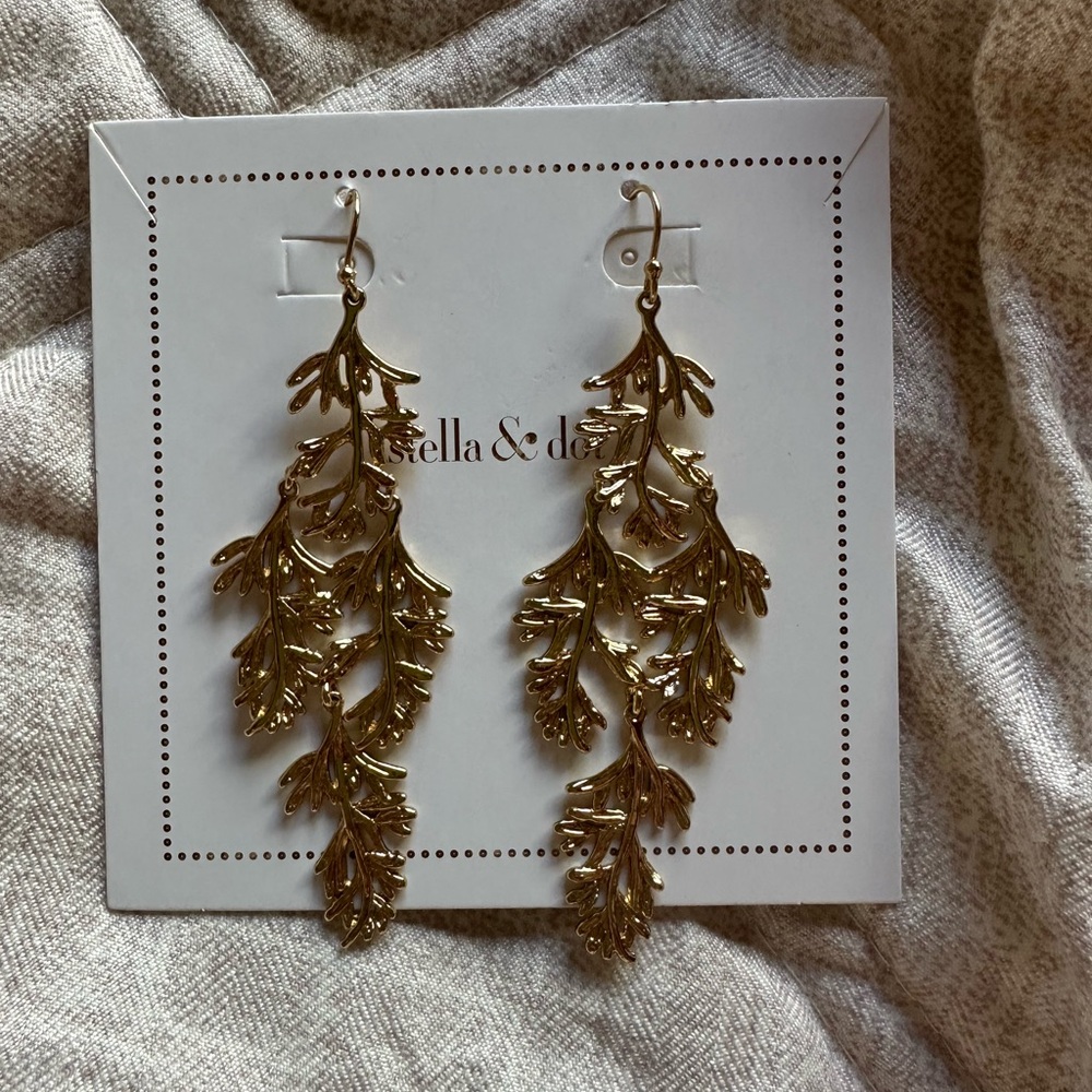 Stella & Dot Gold Grace Chandelier Earrings